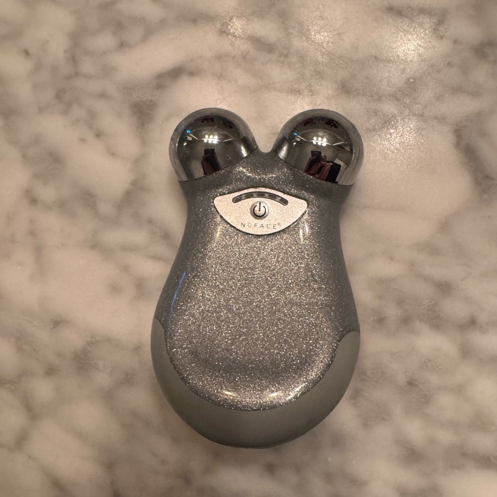 Nuface Mini Silver Facial Toning Device